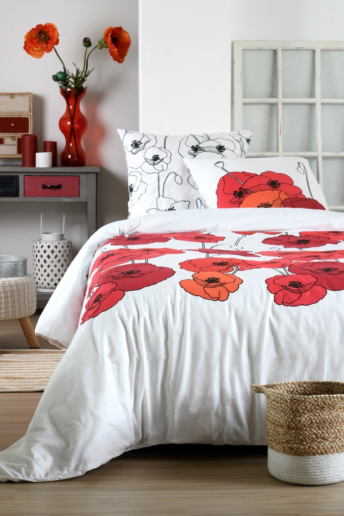 PARRURE DE LIT DIANE HC 240X220+2T63X63
100%COTON